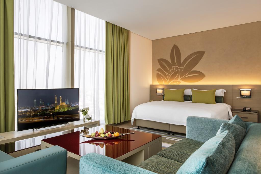 Готель Downtown Rotana Манама Екстер'єр фото Suite