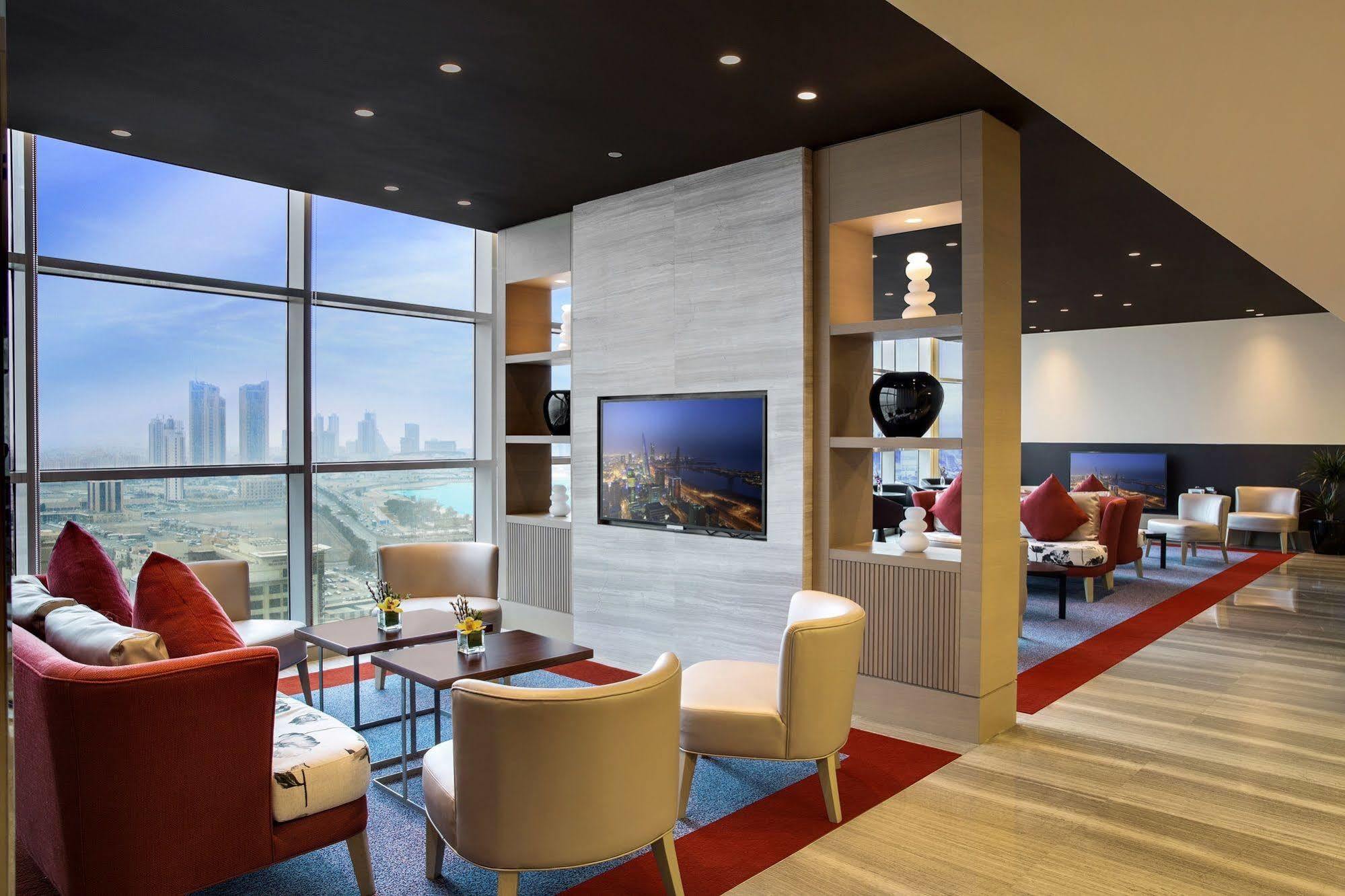 Готель Downtown Rotana Манама Екстер'єр фото The lounge at the airport